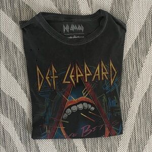 Urban Outfitters Black Def Leppard Graphic Tee